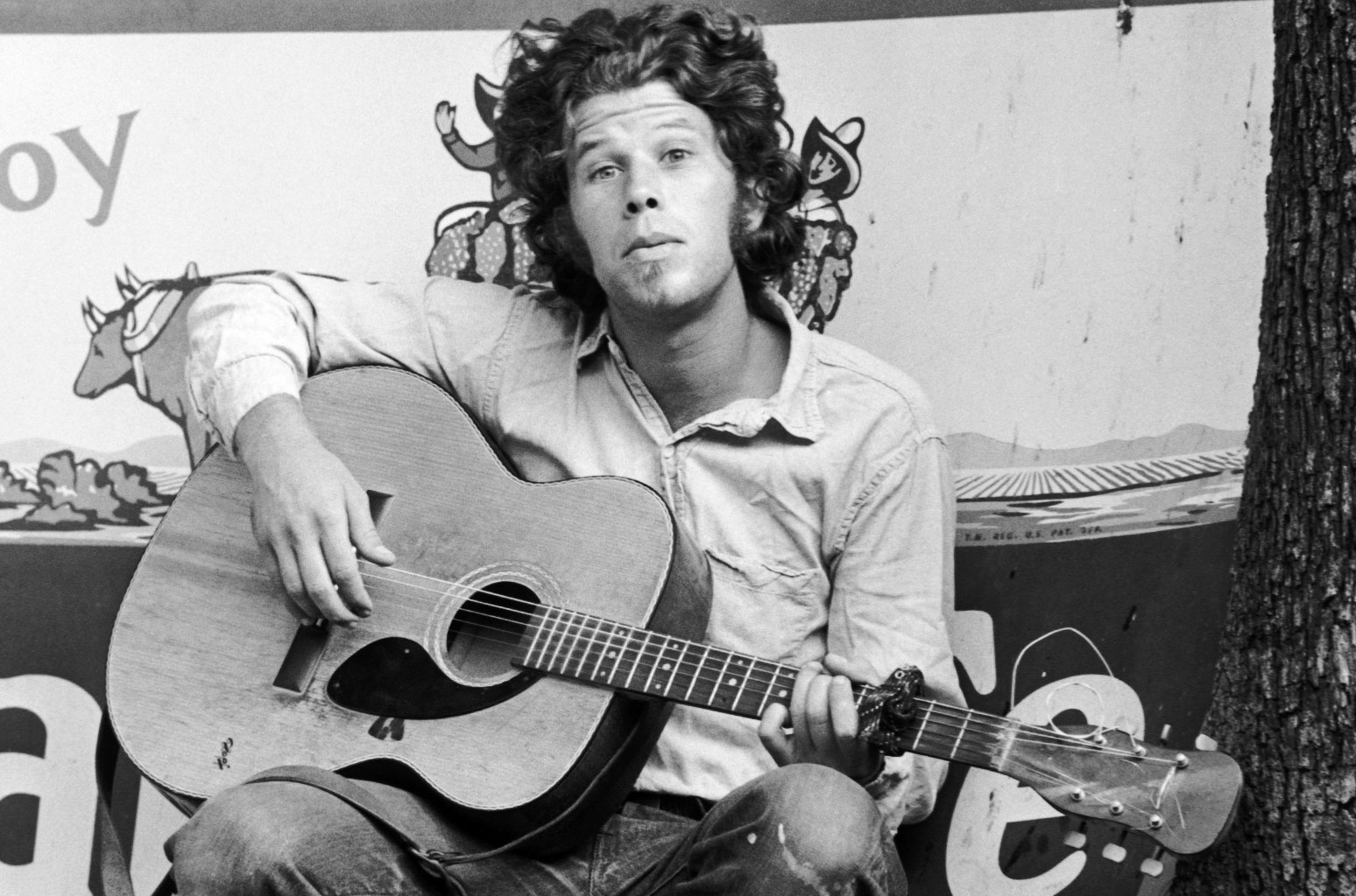 Tom-Waits-portrait-1988-billboard-1548